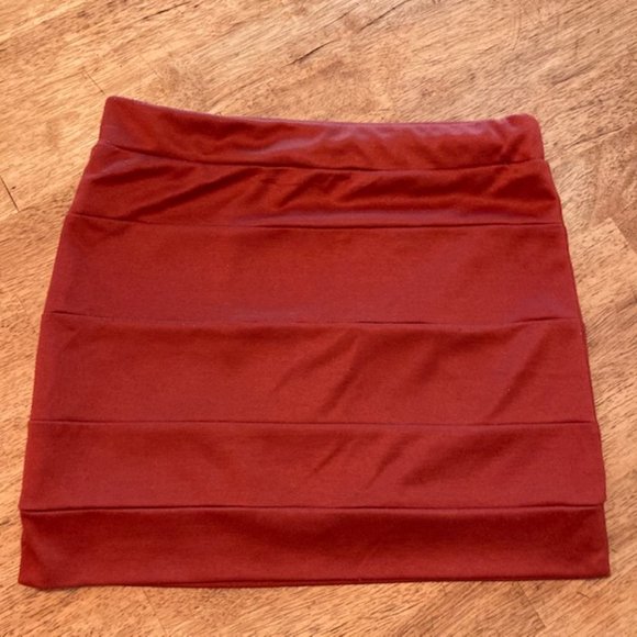 LUSH Short Bodycon Skirt in Rust M - Picture 1 of 5